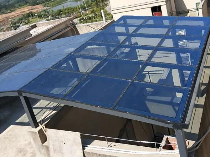 色多多官网下载板露台遮雨棚好不好用？