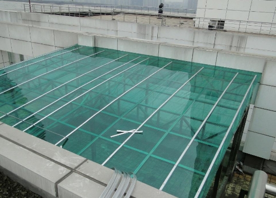 色多多官网下载耐力板车棚雨棚的厚度怎么选？